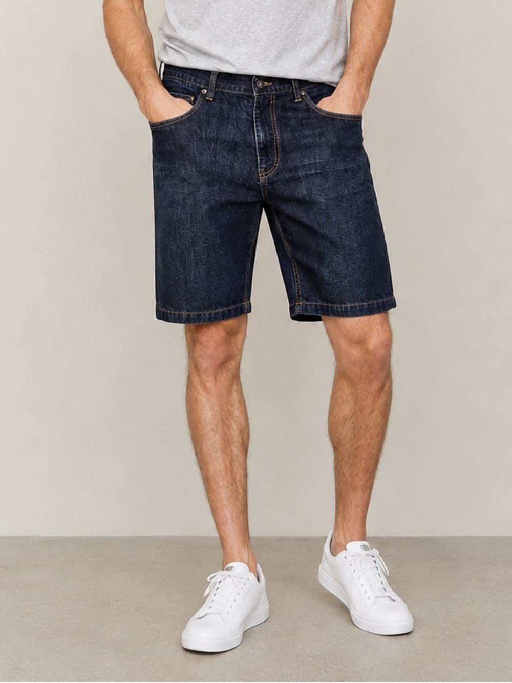 Screen Worn on The Boys Denver Hayes Dark Wash Denim Shorts Men’s Size 38